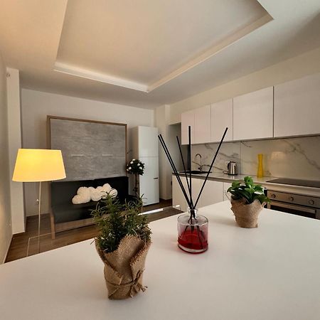 Casa Di Meg Appartamento A Milano Vicino Ai Navigli מראה חיצוני תמונה