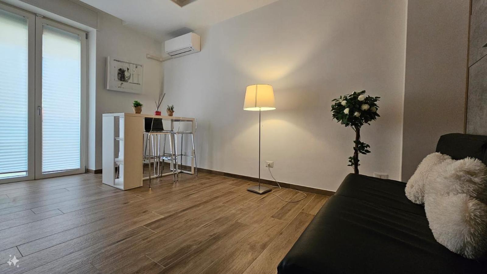 Casa Di Meg Appartamento A Milano Vicino Ai Navigli מראה חיצוני תמונה