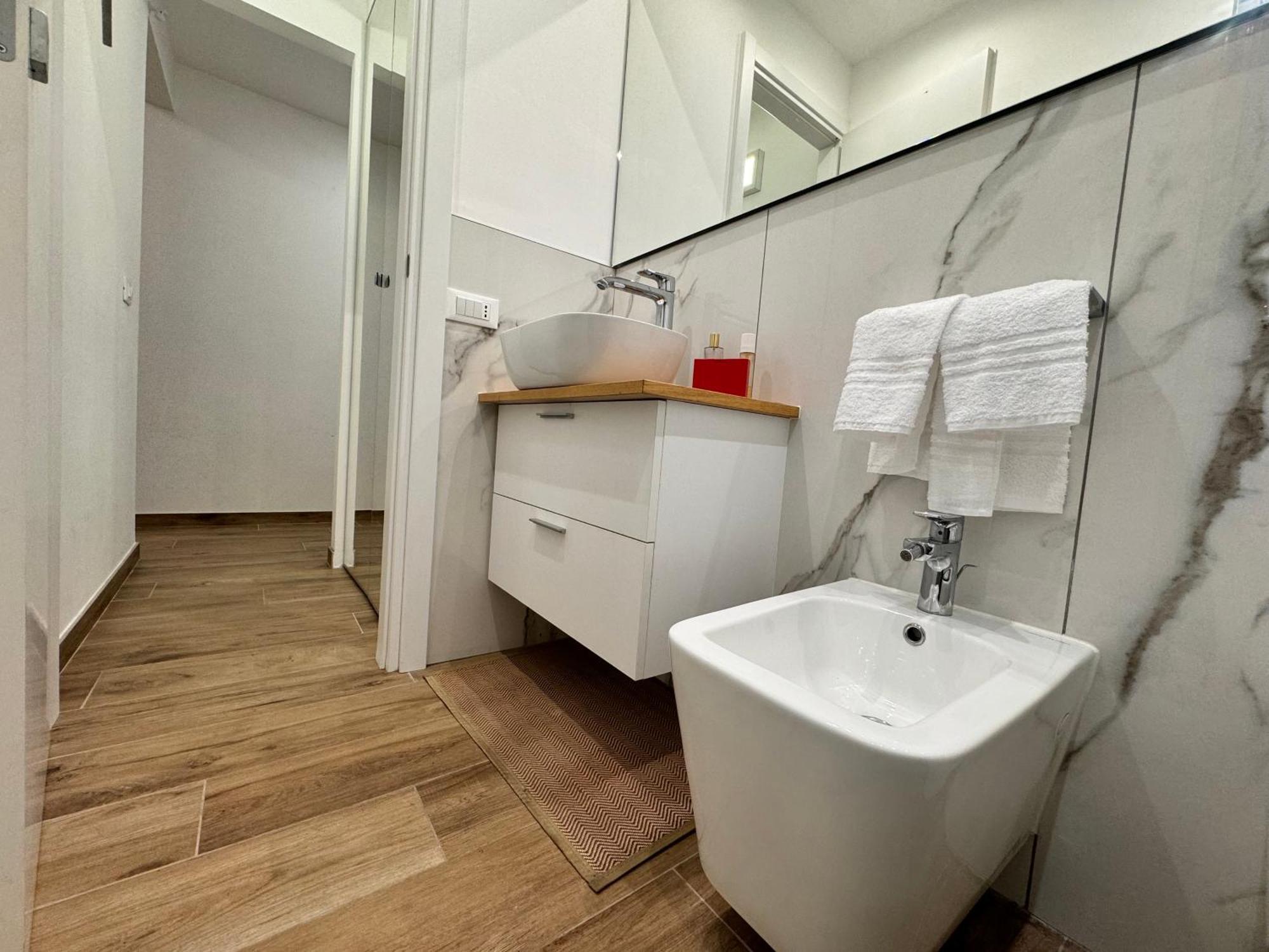 Casa Di Meg Appartamento A Milano Vicino Ai Navigli מראה חיצוני תמונה