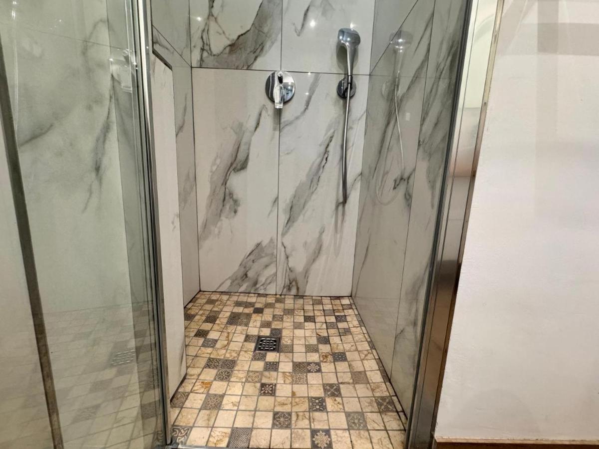 Casa Di Meg Appartamento A Milano Vicino Ai Navigli מראה חיצוני תמונה
